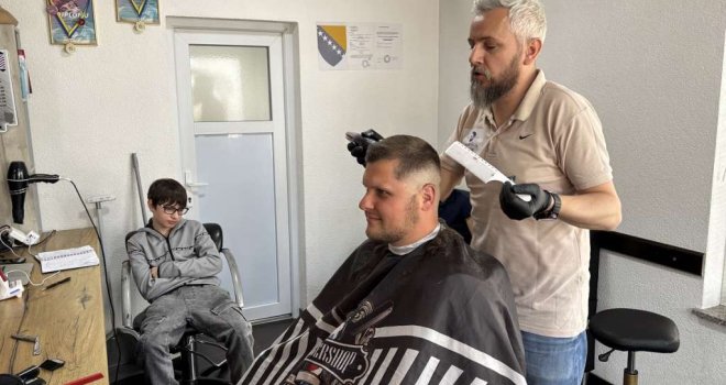 Od ručne mašine do svjetskog vrha: Frizer iz Krajine san pretvorio u stvarnost
