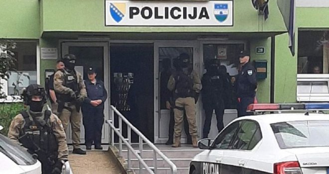 U Policijskoj stanici Sanski Most uhapšeno 17 policajaca zbog korupcije