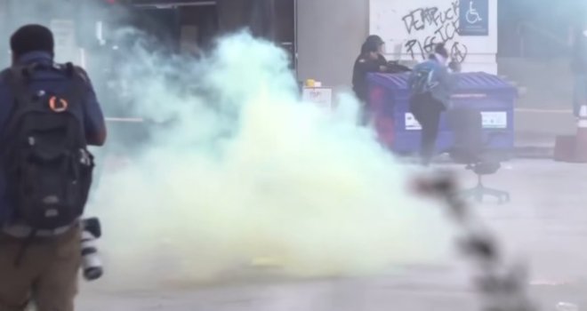 Haos u Los Angelesu eskalira! Trump: 'LA bi bio sravnjen bez Garde!' Šef policije: 'Ono što sam vidio je odvratno'