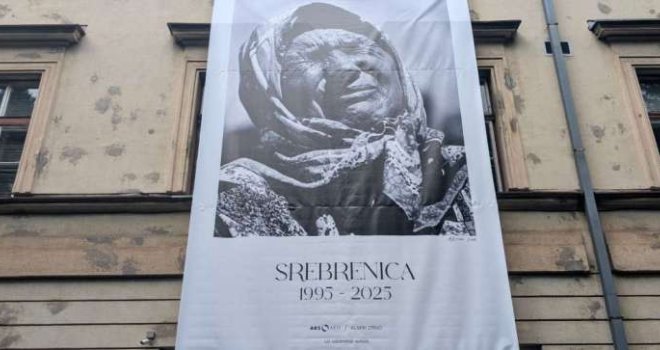 Fotografija 'Majka Srebrenice' Almina Zrne: Tiha snaga žene, majke Šuhre Malić, koja je u genocidu izgubila dva sina