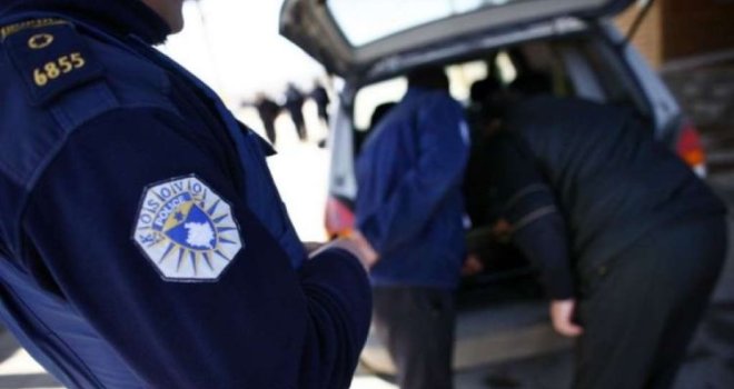 Trostruko ubistvo na Kosovu: Dvoje ranjenih, policija traga za tri osobe