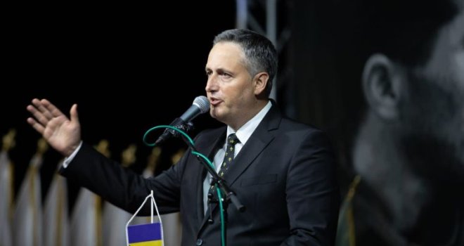 Bećirović: 'Vučiću poručujem - sa mnom nije moguće ponižavati Bosnu i Hercegovinu! Ne može, i tačka!'