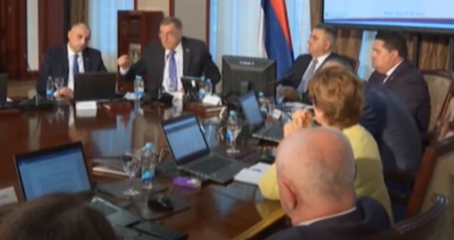 Sve podsjeća na Orvelovu '1984.': Dodik najavio odjeljenje za istine i laži u RS-u