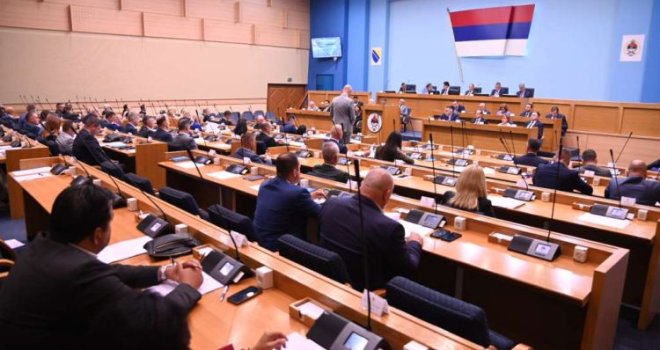 Vlast u RS tvrdi da je opozicija kriva zbog promjene stava oko izlaska na prijevremene izbore