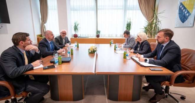 Krišto i Ginkel razgovarali aktuelnim političkim prilikama u zemlji: Zajednički rad na jačanju institucija temelj stabilne i uspješne BiH