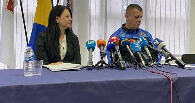 Jedan policajac imao seksualni odnos sa maloljetnicom, drugi neprimjerenu komunikaciju sa maloljetnom osobom