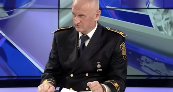 'Nikada nikoga nisam nezakonito zaposlio, poruke su iznesene iz tužilačkog spisa... 'Spengati' ne znači miješanje u rad policije'