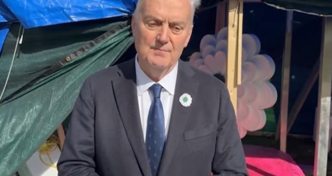 Kako izgleda Cvijet Srebrenice ispred UN-a: Specijalni program na FTV-u povodom otvaranja spomenika u New Yorku