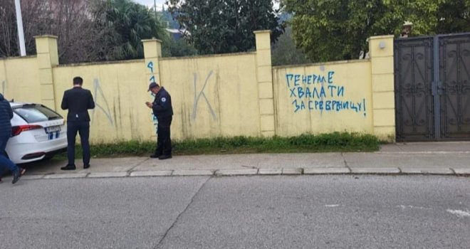 Uhapšen maloljetnik koji je ispisao sramotne grafite na Ambasadi BiH u Podgorici