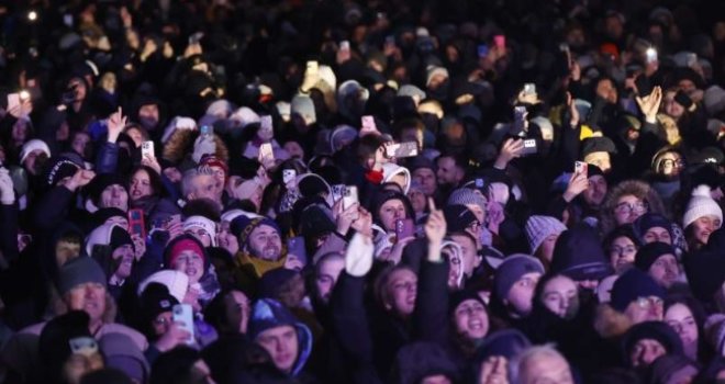 Objavljeni podaci MUP-a KS: Evo koliko  je ljudi bilo na javnom dočeku Nove godine u Sarajevu