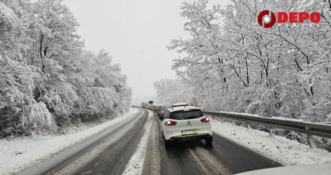 Apel građanima: 'Na vrijeme očistite snijeg, dolaze i ledene kiše... Bez velike potrebe, ne idite na put!'
