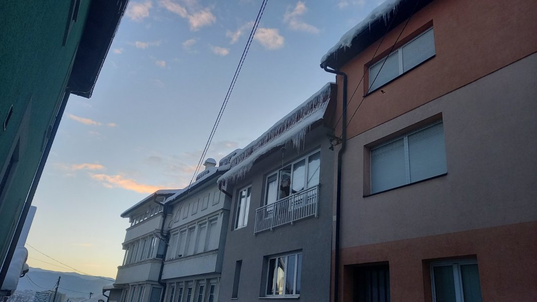 ledenice-na-krovovima-sarajevo-1