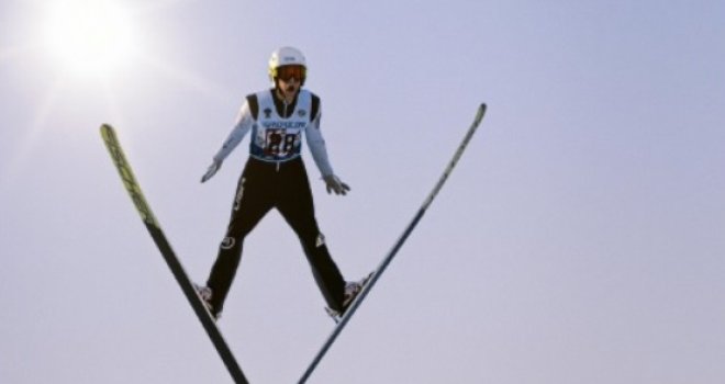 Afera potresa skijaške skokove pred Olimpijske igre: Da li sportisti ubrizgavaju kiselinu u genitalije?!