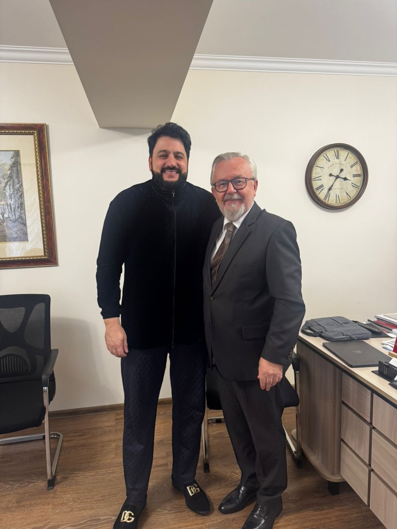 yusif-ayvazov-i-emir-nuhanovic