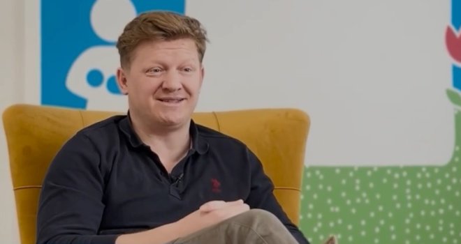 Priča Rijada Gvozdena - mnogo više od lične ispovijesti: Od SOS Dječijeg sela u BiH do filmske scene