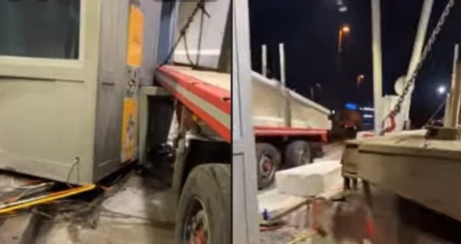 Pogledajte kako izgleda naplatna kućica na autoputu A1 nakon sudara kamiona: Evo šta je od nje ostalo...