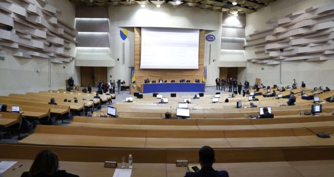 Burna rasprava u Parlamentu: SNSD-ovci se protive ukidanju akciza na gorivo