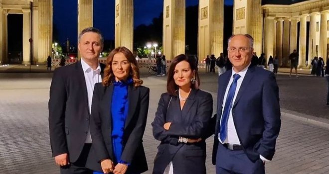 Supruga bh. ambasadora u Berlinu stala u odbranu Mirele Bećirović: 'Da nije bila prisutna, isti kritičari bi prvi pitali kako to da nema nikoga iz BiH'