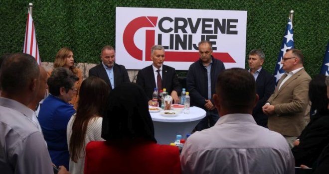 Obilježeno zvanično osnivanje i registracija nove stranke: Kemal Ademović pristupio Crvenim linijama
