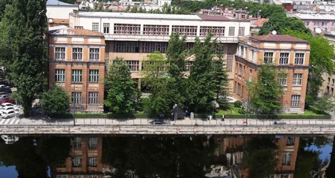 Učenici fizički napali i povrijedili profesoricu u Sarajevu: 'Direktna posljedica nakaradnih zakonskih rješenja'