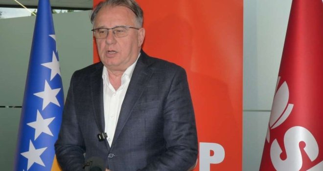 Nikšić obećao: 'Nećemo dozvoliti stečaj Nove Željezare Zenica, vlasnicima ćemo platiti šta su uložili!' 