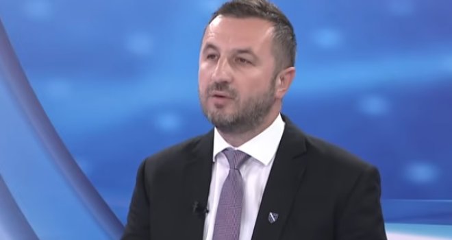 Efendić: Schmidtova ostavka je krupan politički događaj i presedan u BiH