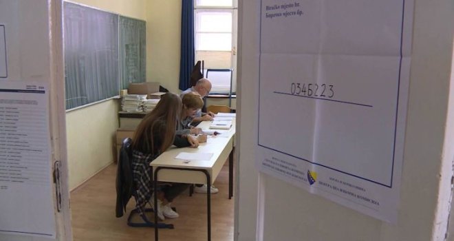 Nove tehnologije smanjuju izborne prevare: Pritisci na birače ostaju izazov