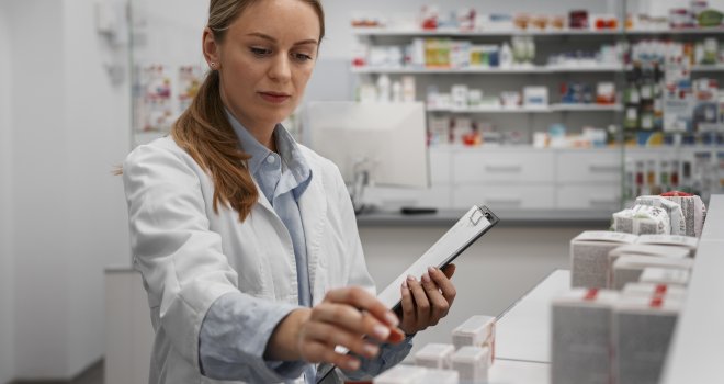 Diploma je početak, pacijent je razlog: Zašto farmaceuti moraju stalno učiti?