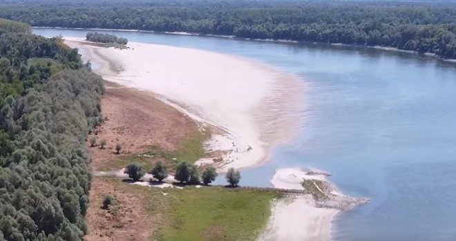 Nevjerovatno šta se sve skrivalo u dubinama: Rekordni minus na Dunavu otkrio nestvarne prizore, morate ih vidjeti