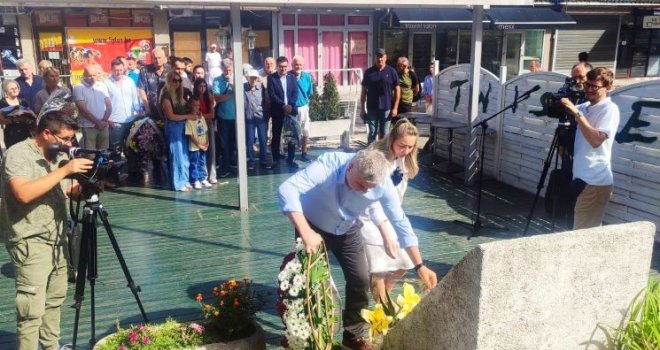 Dan kada je na Trgu soliodarnosti ubijeno 11 građana Sarajeva, granata je ispaljena iz pravca Nedžarića 
