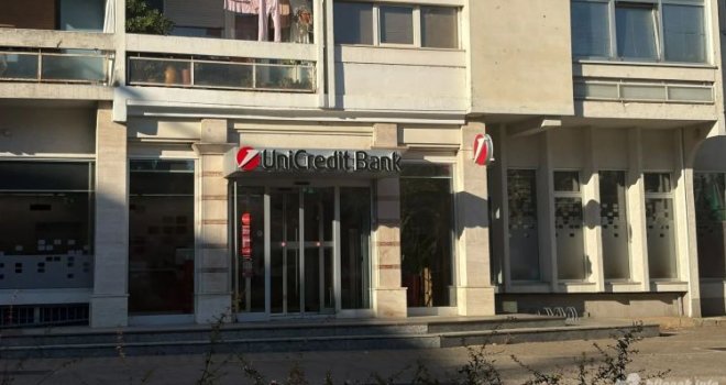 Opljačkana banka u Mostaru: Maskirani razbojnici uz prijetnju oružjem presreli zaštitare