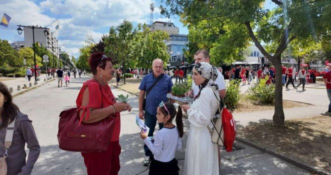 BH ZELENI u Sarajevu politiku vraćaju među ljude: 'Posadi čuvarkuću. Čuvaj svoju kuću'