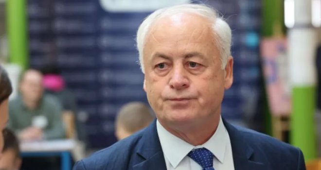 Arnautović: Nepojmljivo je da član Predsjedništva BiH može glasati za predsjednika susjedne države. To nigdje ne postoji