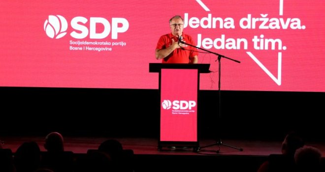 Nikšić iz Sanskog Mosta: 'BiH ćemo nastaviti graditi radom, a ne podjelama'