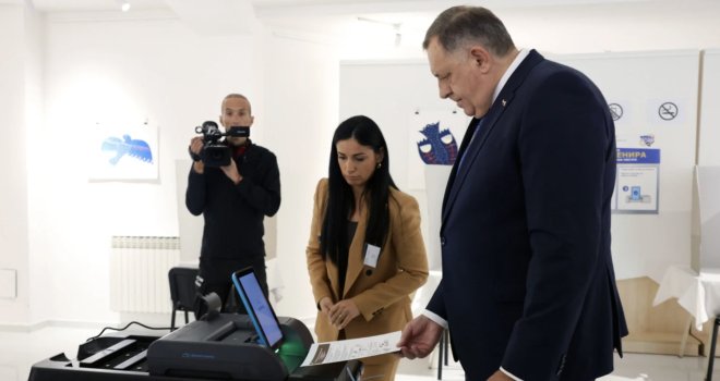 Cvijanović glasala u Banjoj Luci, Dodik u Laktašima: 'Nama je izborni proces ukraden'